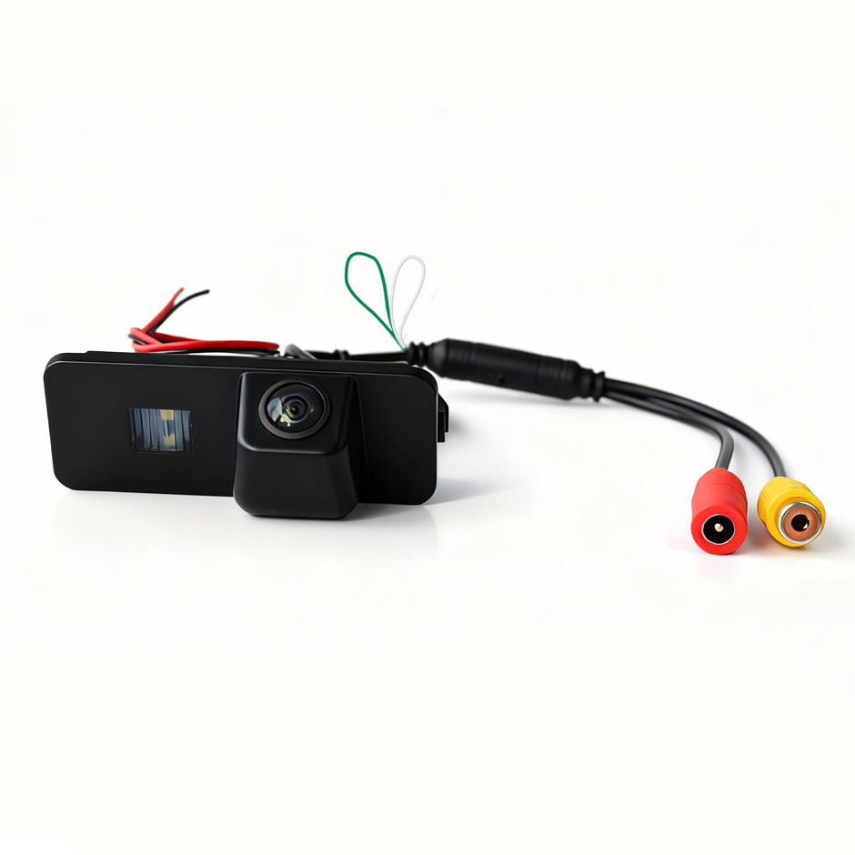 Câmera de Ré AHD CVBS com Luz  - Golf Equipment Used avaliação e preço